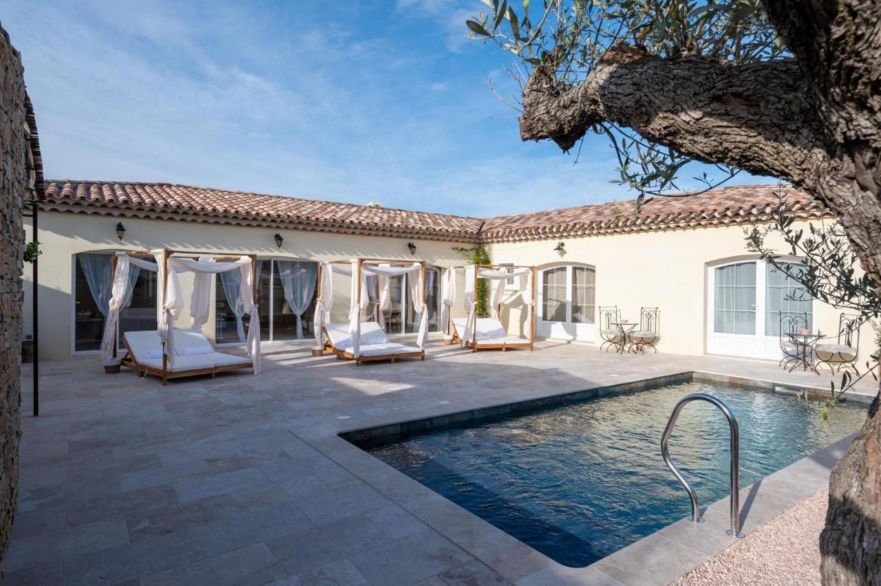 Bed and breakfast La Bastide Du Rocher Boutique & *